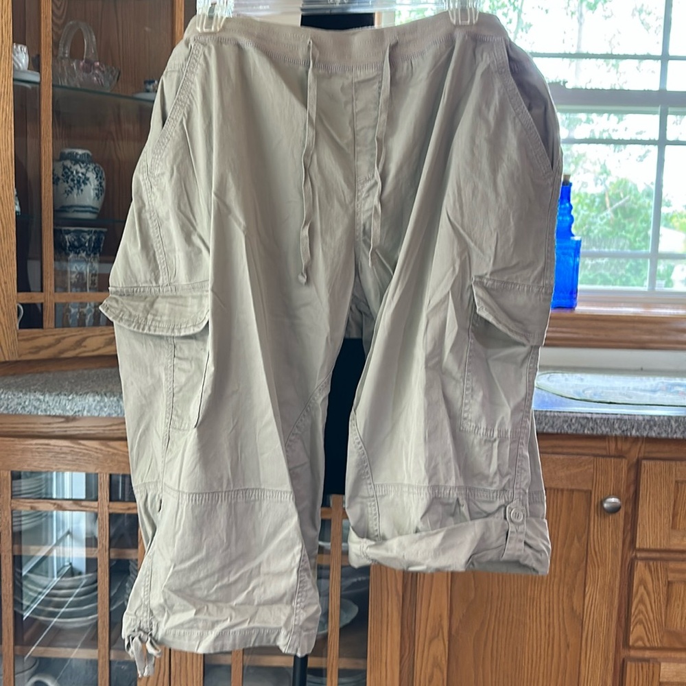 Tan Cotton Stretch Capris Pants